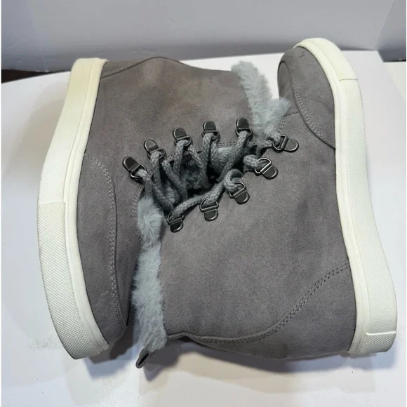 Madden Girl Women's Pulley Ankle Boot Gray Size 8 - Picture 4 of 9